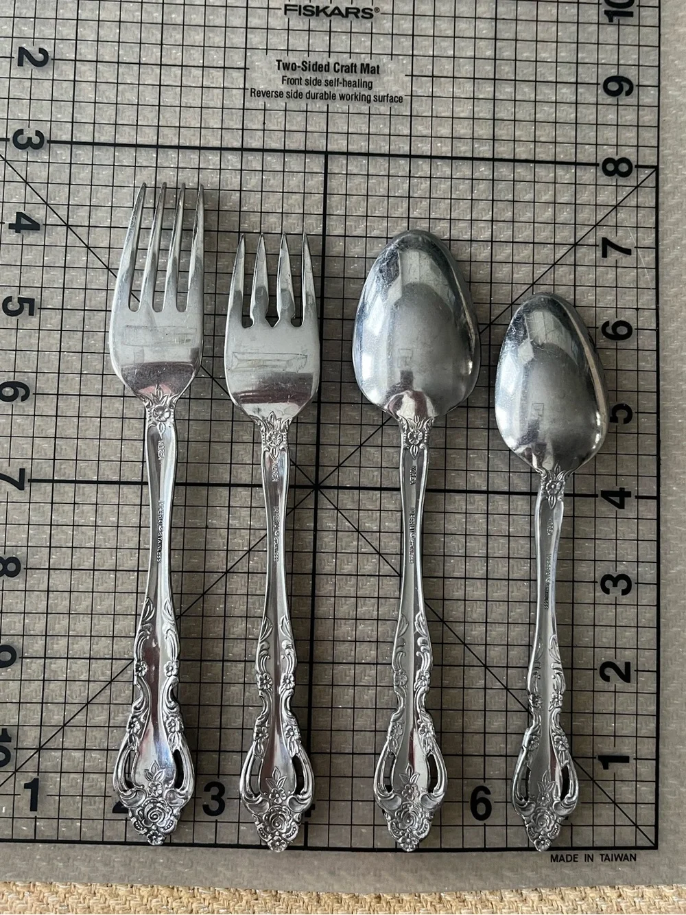 Chalmette (Stainless) by IMPERIAL International Korea (9psc) forks and spoons